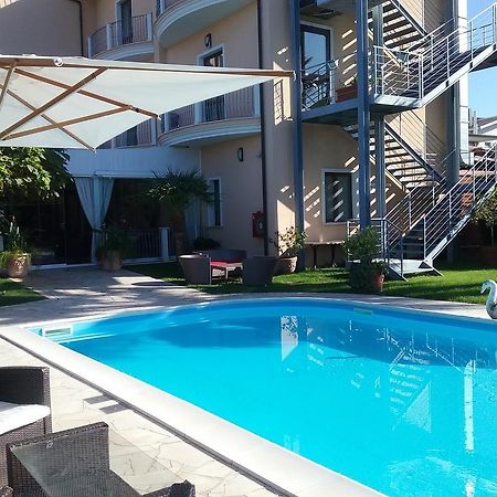 Gullo Hotel Acconia Dış mekan fotoğraf