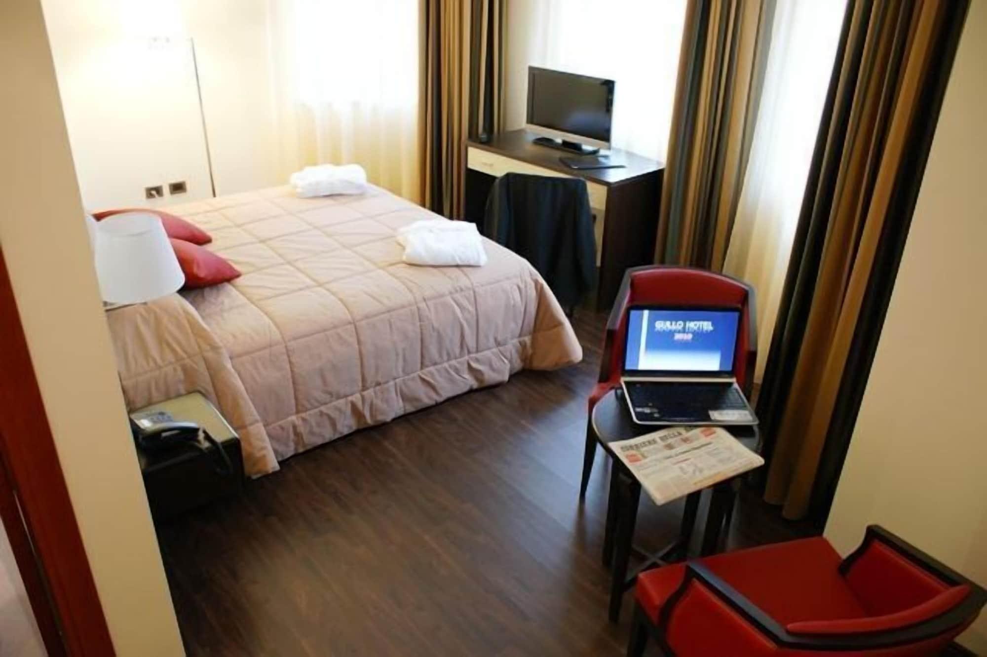 Gullo Hotel Acconia Dış mekan fotoğraf